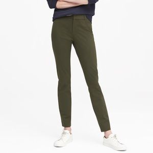 Banana Republic Pants: Dark Green
